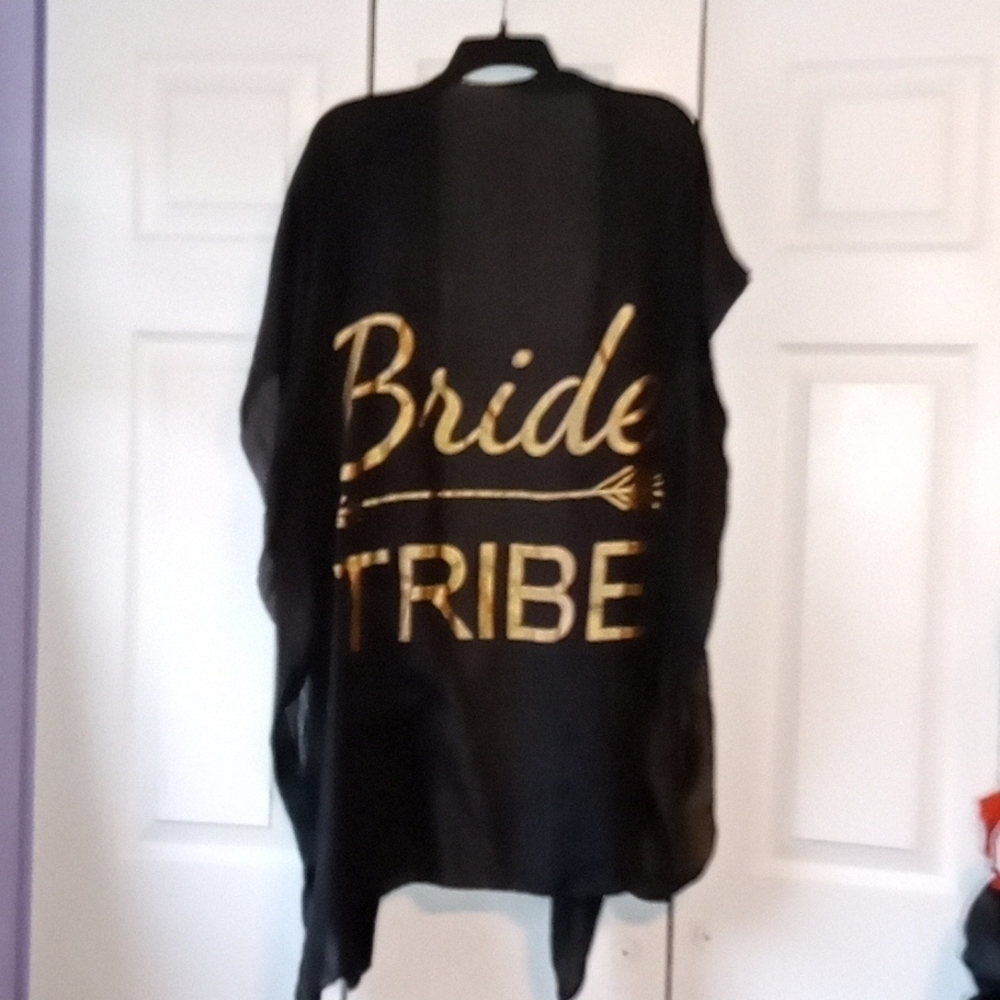Bride tribe black and gold shawl - Picture 3 of 3
